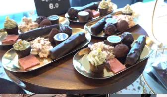 극한직업 꽃다발